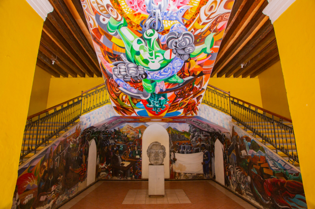 Interior del Palacio Municipal de Coatepec.