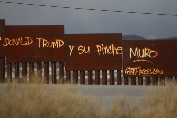 Trabajos del muro fronterizo con Estados Unidos se mantienen detenidos.