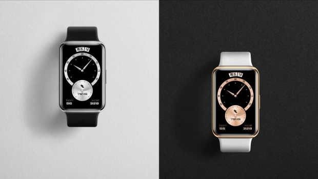 Huawei Watch Fit Elegant Edition está disponible en dos colores: Frosty White y Midnight Black