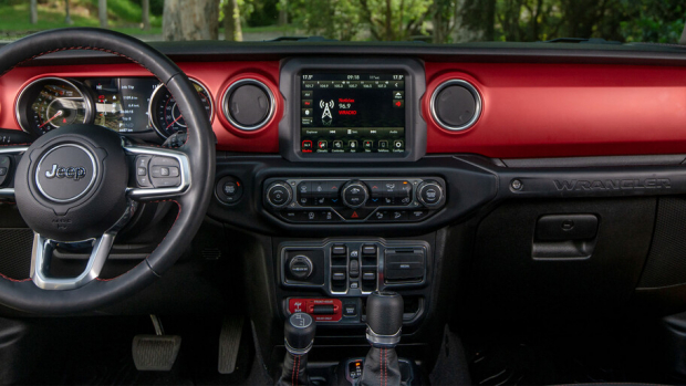 El volante de la Jeep Wrangler Unlimited eTorque 2021