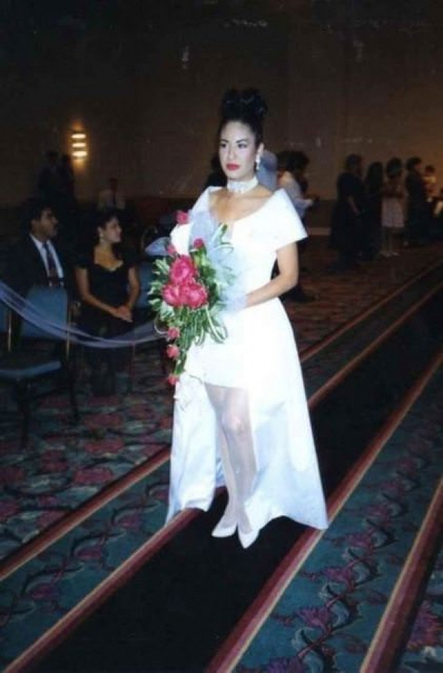 Selena, la serie": Así fue en la vida real la boda de Suzette, hermana de Selena Quintanilla (FOTOS)