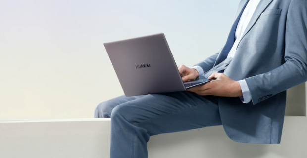 Con la Huawei MateBook X Pro 2021 tener una laptop en las piernas no será caluroso, ni pesado, ya que apenas pesa 1.33 kg.
