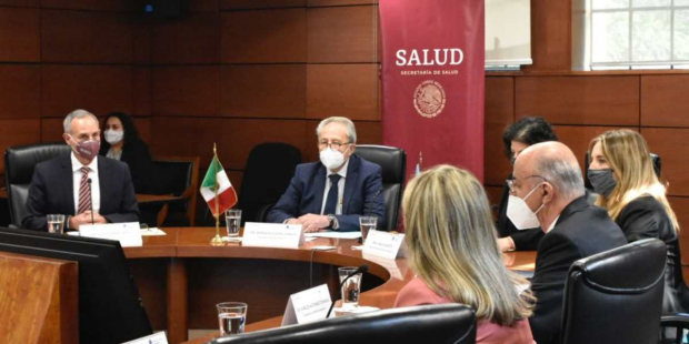 El secretario de Salud, Jorge Alcocer Varela, adelantó que México enviará próximamente vacunas de AstraZeneca y CanSino envasadas en el territorio nacional.