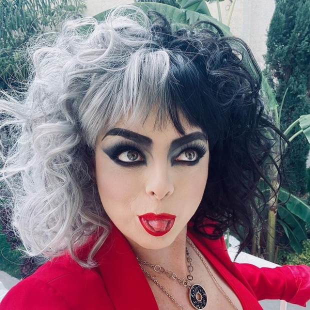 Violeta Isfel como "Cruella"