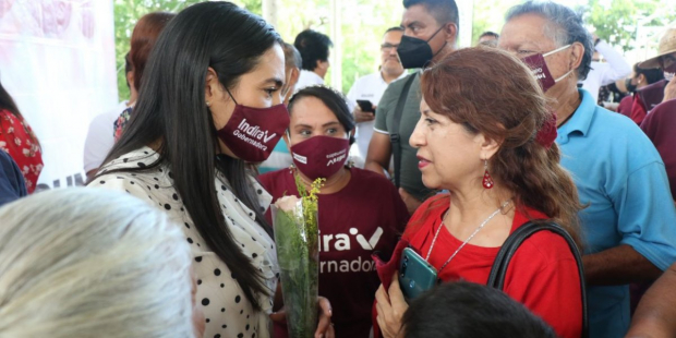 "Tenemos que mandar obedeciendo", dijo Indira Vizcaíno, gobernadora electa de Colima.