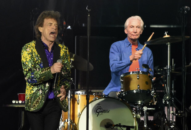 Mick Jagger (IZQ.) y Charlie Watts, en 2019.