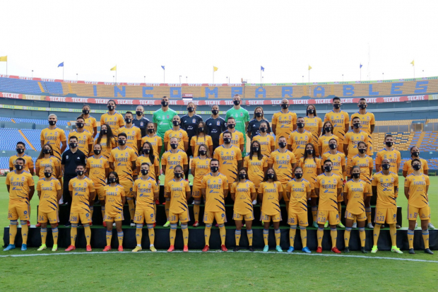 Los Tigres se tomaron la foto oficial con el plantel femenil y varonil.