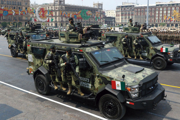 Tropas del Ejército durante el Desfile frente a Palacio Nacional.