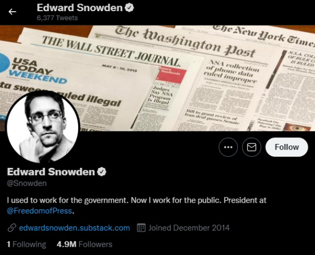 "Yo solía trabajar para el gobierno, ahora trabajo para el público", dice el perfil de Edward Snowden en Twitter