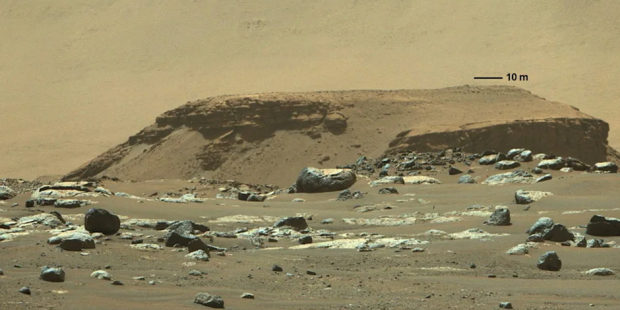 Sedimentos en Marte; se cree que fueron depositados en la superficie marciana por flujos de agua.