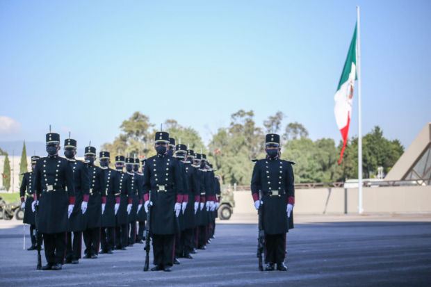 Jóvenes cadetes participaron en distintas actividades durante la conmemoración de los 198 años del Heroico Colegio Militar.