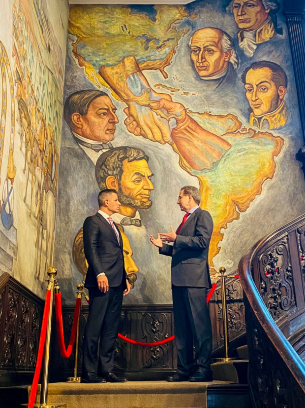 El gobernador de Oaxaca, Alejandro Murat y el embajador de México en Estados Unidos, Esteban Moctezuma