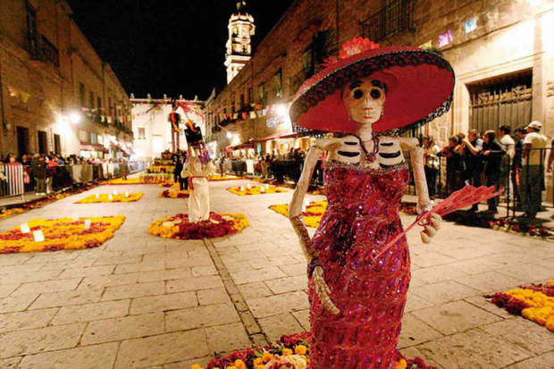 Celebración del Festival de la Catrina en Morelia.