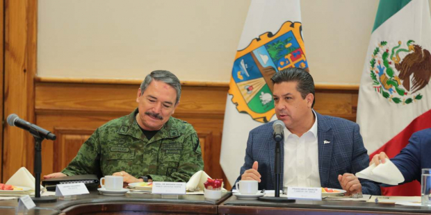"Estaremos trabajando de la mano de una manera coordinada", señaló García Cabeza de Vaca.