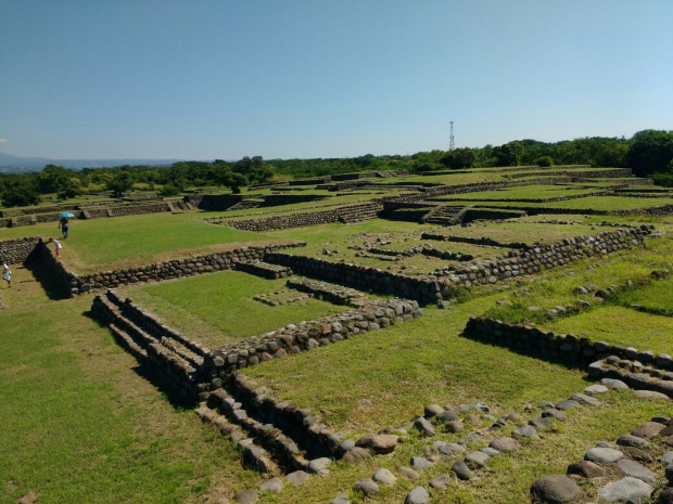 Zona arqueológica La Campana: el asentamiento cubre 132 hectáreas y se localiza entre los ríos de Colima y Pereira.