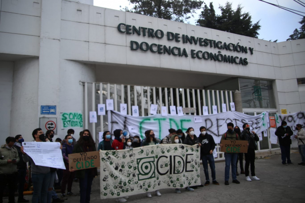 Estudiantes del CIDE piden que Romero Tellaeche se abra al diálogo