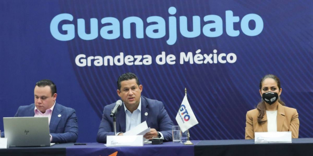 “Estoy seguro que su visión, su experiencia y sus aportaciones enriquecerán las estrategias y las acciones de atención y apoyo a la juventud", dijo el gobernador de Guanajuato, Diego Sinhue Rodriguez Vallejo.