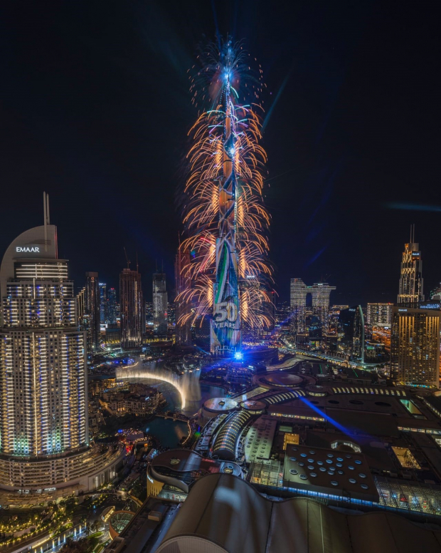 Bienvenida de Dubai al Año Nuevo 2022 en el Burj Khalifa.