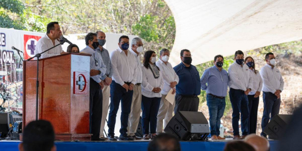 Así se vivió la celebración del 68 aniversario del inicio de las operaciones de la planta de Lagunas, Oaxaca.