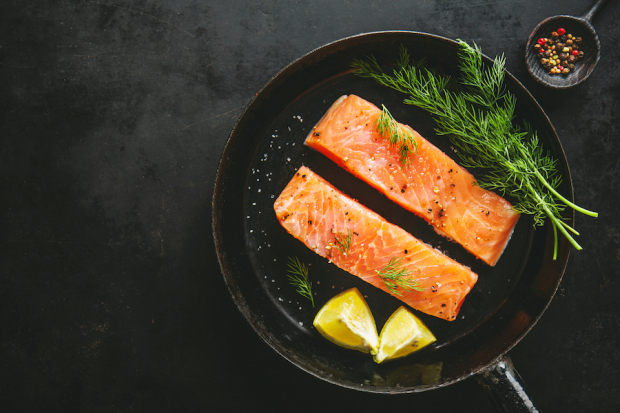 El salmón aporta Omega 3, que favorece al sistema inmune.