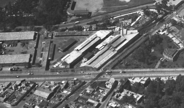 Fábrica Nacional de Vidrio en 1958.