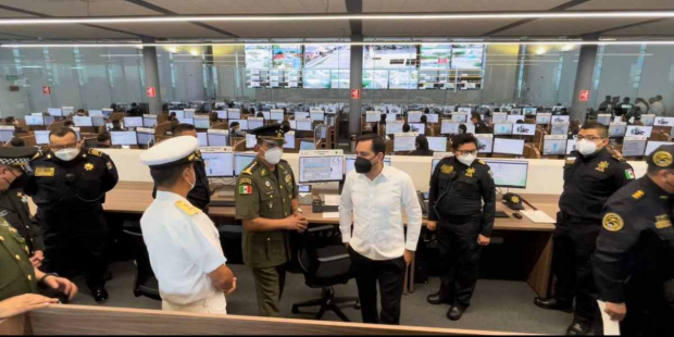 El gobernador de Yucatán, Mauricio Vila Dosal, inauguró el Centro de Control, Comando, Comunicaciones, Cómputo, Coordinación e Inteligencia (C5i).