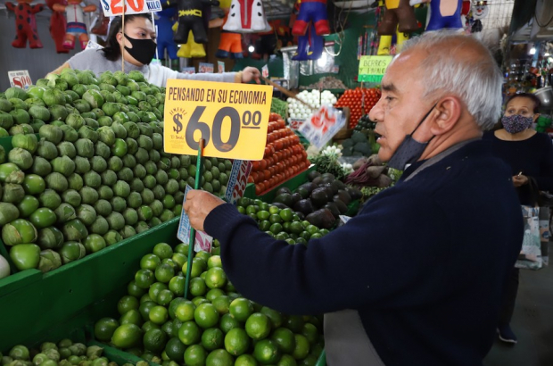 El pasado 14 de enero en la CDMX, el kilo de limón alcanzó entre 45 y 60 pesos en promedio; aunque en algunas partes del país rebasó los 90 pesos el kilo.