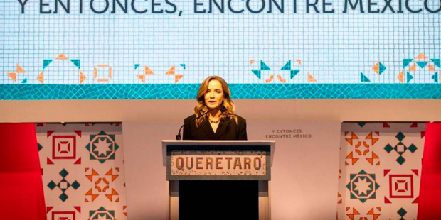 Mariela Morán explicó que el distintivo está inspirado en la estética de historia, colores, tipografías, bordados, tonos y matices de Querétaro