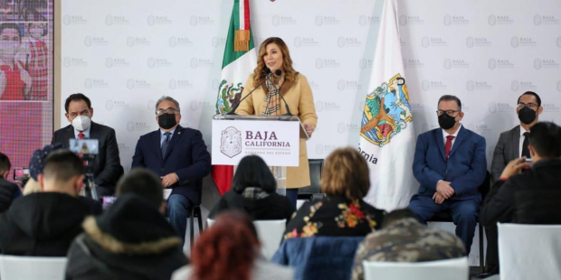 El anuncio del regreso a clases en Baja California se realizó en una conferencia de prensa de la gobernadora, Marina del Pilar Ávila.