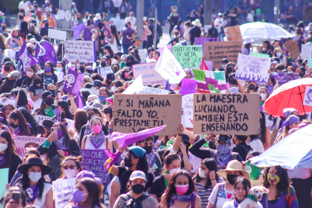 Mujeres marchan el la CDMX