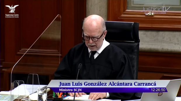 Juan Luis González Alcántara.