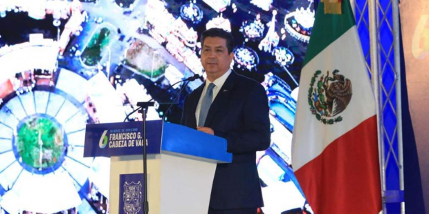 El gobernador de Tamaulipas, Francisco García Cabeza de Vaca, celebró la construcción de la Carretera TAM-Bajío.