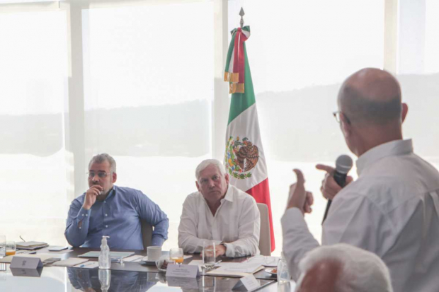 El titular de la Secretaría de Agricultura se reunió con integrantes de la Asociación de Productores y Empacadores Exportadores de Aguacate de México (APEAM),