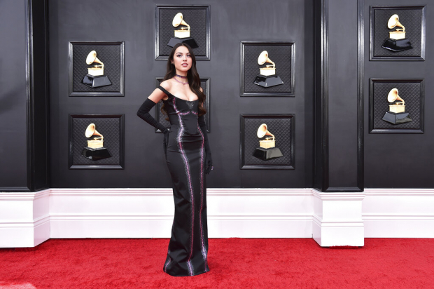 Olivia Rodrigo en los Grammy 2022