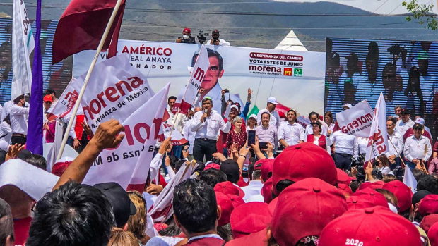 Americo Villarreal, de Juntos Hacemos Historia en Tamaulipas, en campaña, ayer.
