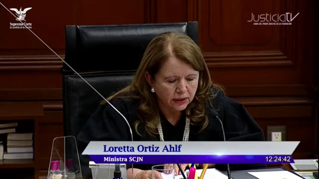 La Ministra Loretta Ortiz.