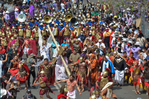 Como es tradición, cientos de actores participaron en la 179 Representación de la Pasión de Cristo en Iztapalapa 