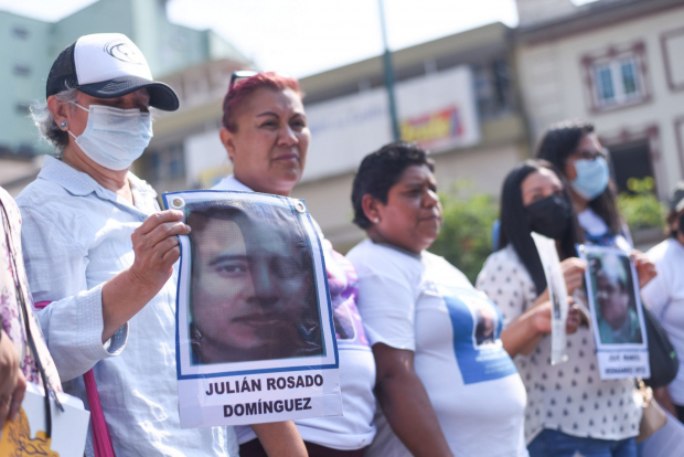 Protestas contra la desaparición de jóvenes se han convertido en una constante; en la foto, familiares de víctima en Actopan, el pasado 18 de mayo.