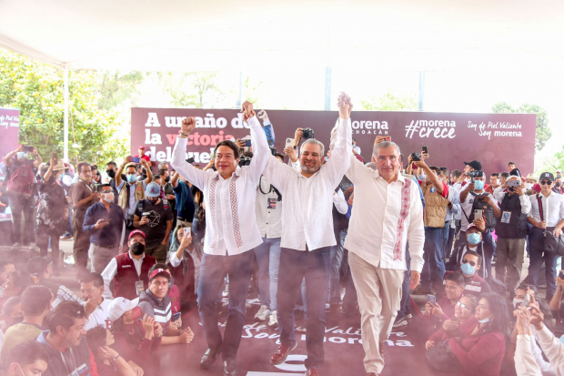 Ramírez Bedolla celebra un año de su gobierno en Michoacán.