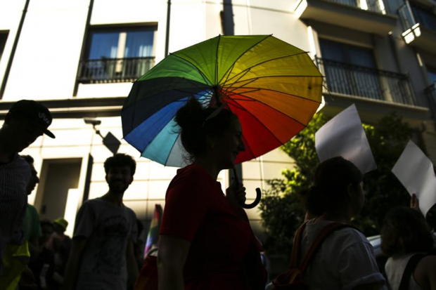 Escena de la marcha de orgullo gay en Estambul, Turquía.