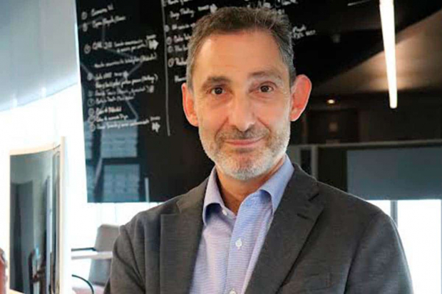 Fernando González Somoza dejará el cargo de director general del operador de establecimientos de Comida Rápida, Cafeterías y Comida Casual.