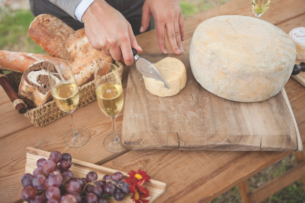 Los quesos son perfectos para maridar el vino.