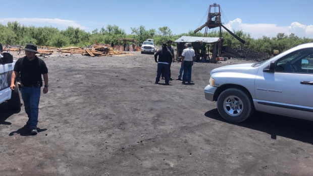 Fotografía de la zona donde ocurrió el derrumbe de una mina, tras lo cual quedaron atrapados 9 mineros en Sabinas, Coahuila.