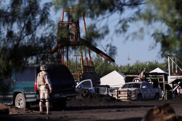 El pasado 3 de agosto, 10 mineros quedaron atrapados en un pozo de carbón en Sabinas, Coahuila; hasta ayer, elementos del Ejército continuaron con labores de rescate.