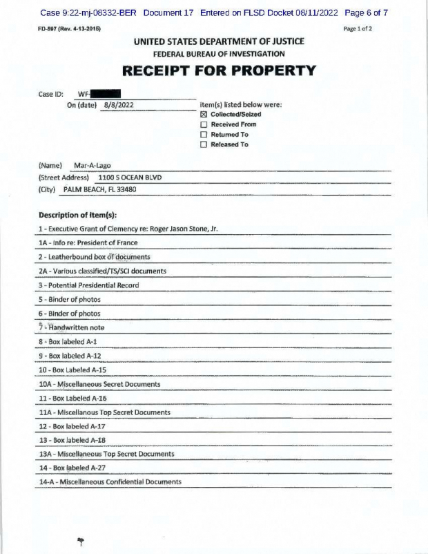 Lista de bienes incautados en la ejecución de una orden de allanamiento por parte del FBI en la casa de Mar-a-Lago de Trump.