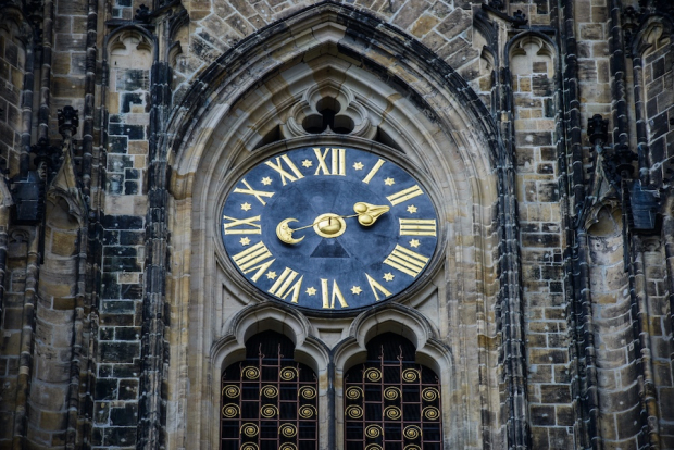 Reloj de la catedral de San Vito, en Praga.