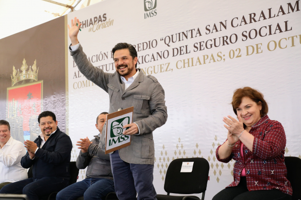 Victoria Flores Pérez, secretaria general de Gobierno de Chiapas, indicó que el nuevo Hospital General de Zona Comitán será un nuevo aliento de vida para las familias