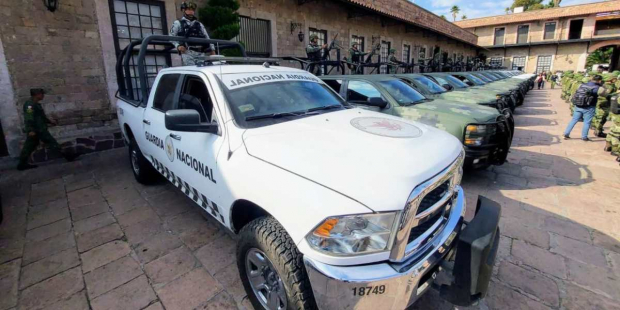 El secretario de Seguridad y Protección Ciudadana del Estado, Guzmar Ángel González Castillo, atestiguó la salida de un segundo contingente militar conformado por 200 efectivos del Ejército Mexicano y 200 más de la Guardia Nacional,