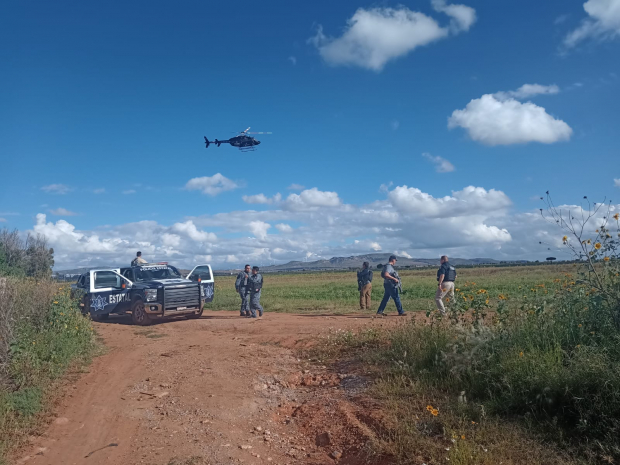 Por tierra y aire, los tres órdenes de gobierno de Zacatecas ya buscan a los presos que se fugaron hace una semana.