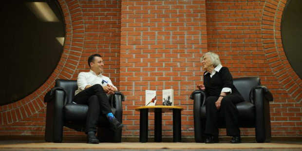 El presidente municipal de Monterrey, Luis Donaldo Colosio Riojas, sostuvo un encuentro privado con la escritora de 90 años de edad, Elena Poniatowska.